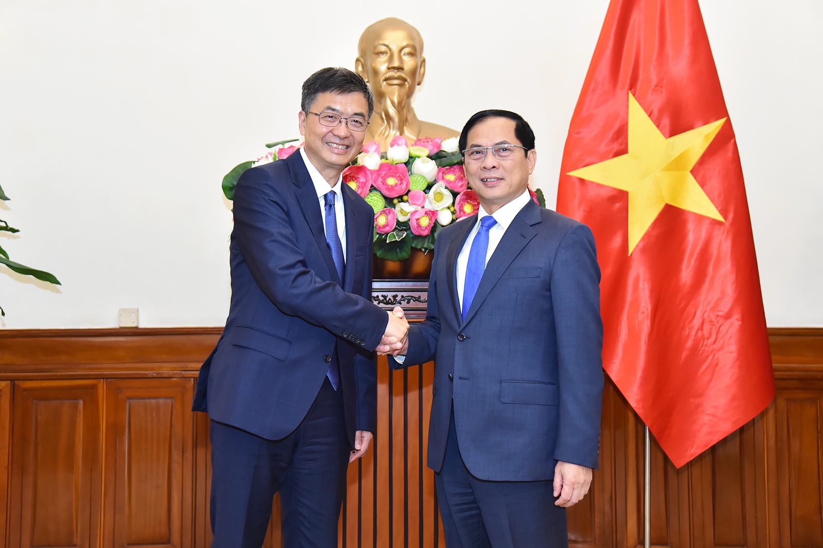 Lãnh đạo Bộ